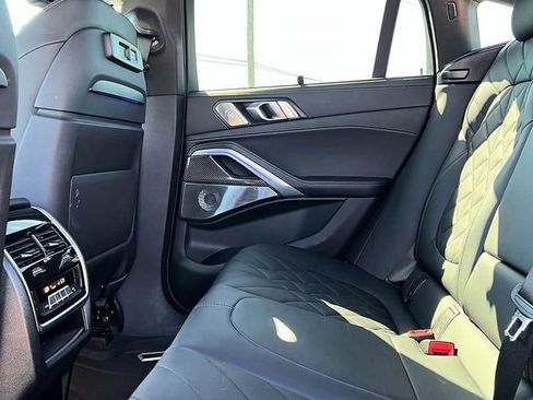 Used 2023 BMW X6 M50i w/ Executive Package AWD/4WD image 17