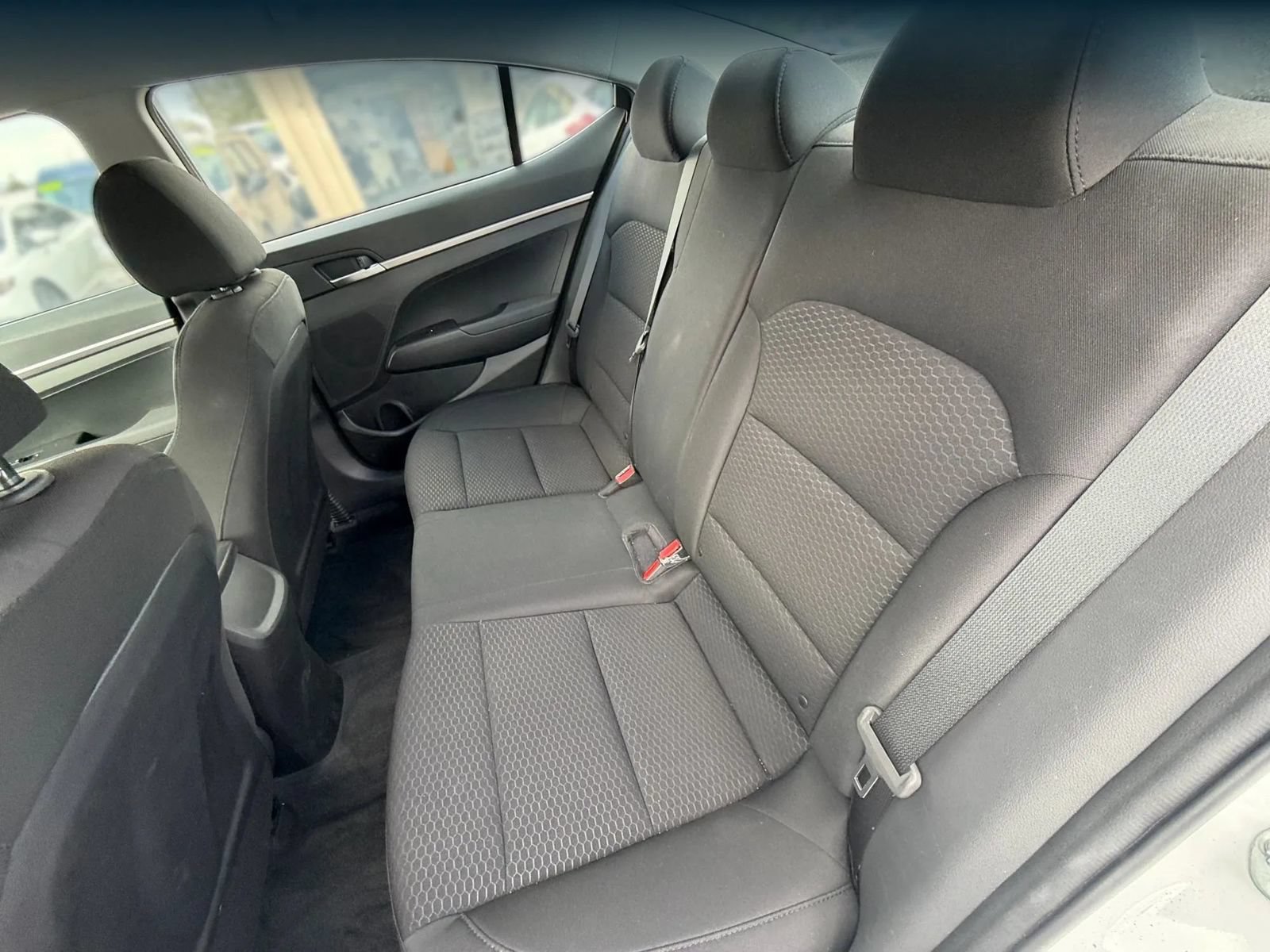 Used 2019 Hyundai Elantra SE w/ Cargo Package FWD image 14