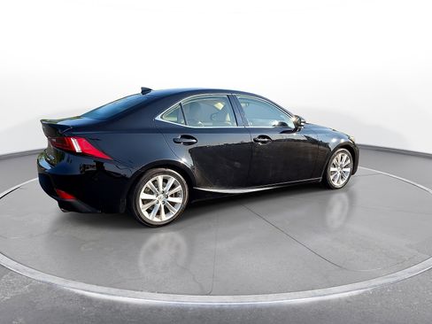 Used 2016 Lexus IS 300 AWD image 8