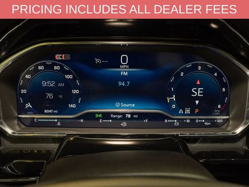 Used 2025 Chevrolet Silverado 1500 LT Trail Boss w/ Convenience Package II AWD/4WD image 19