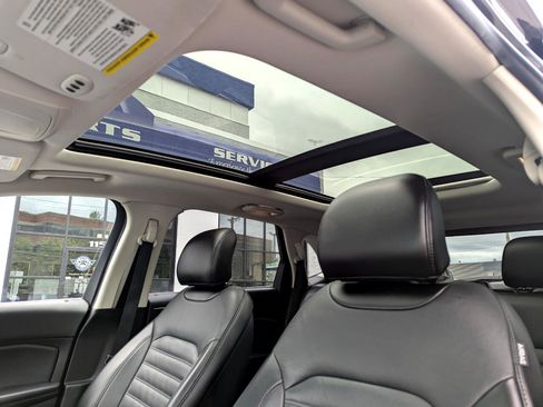 Used 2017 Ford Edge SEL w/ Equipment Group 201A image 32