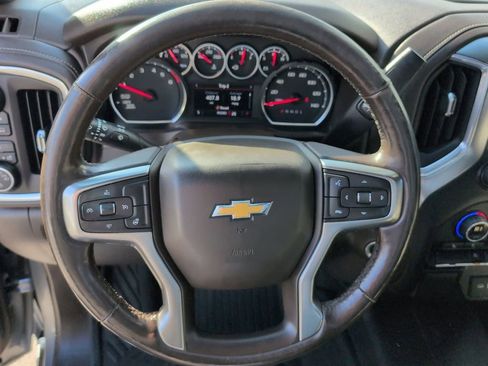 Used 2021 Chevrolet Silverado 1500 LT w/ Bed Protection Package image 8