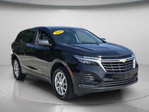 Used 2024 Chevrolet Equinox LS FWD image 9