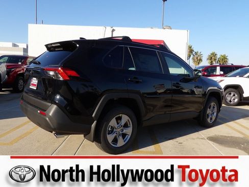 New 2025 Toyota RAV4 XLE image 4