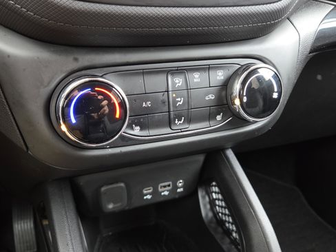 Used 2023 Chevrolet TrailBlazer LT image 25