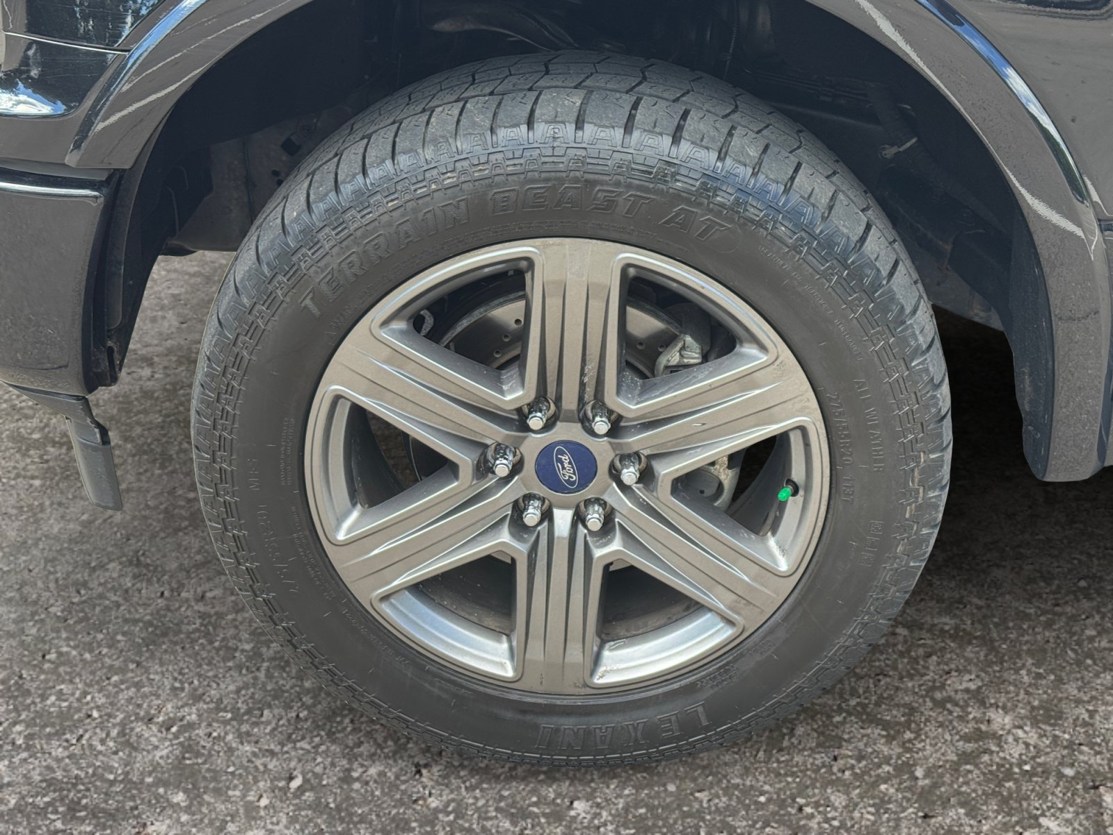 Used 2020 Ford F150 Lariat w/ Equipment Group 502A Luxury AWD/4WD image 14