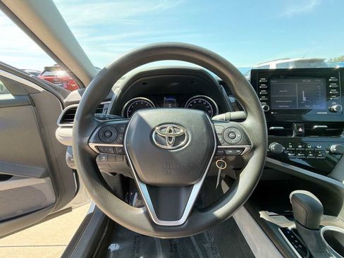 Used 2021 Toyota Camry LE FWD image 19