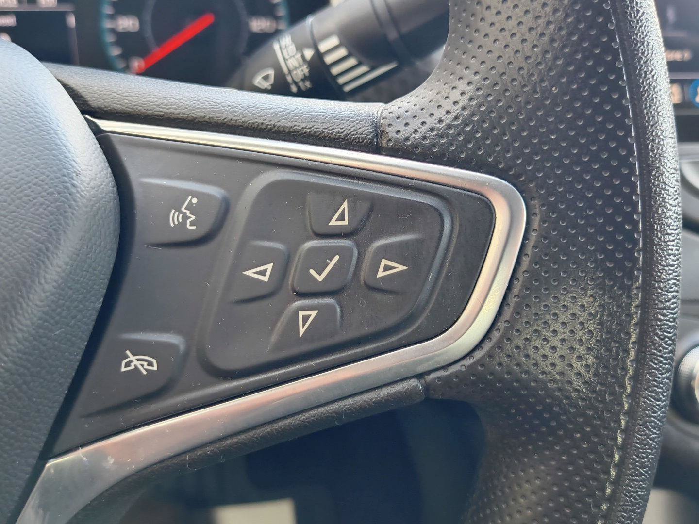 Used 2023 Chevrolet Malibu LS FWD image 13