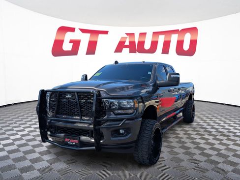 Used 2024 RAM 3500 Big Horn w/ Night Edition AWD/4WD image 2