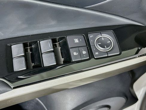 Used 2016 Lexus IS 200t w/ Navigation System Package RWD image 15
