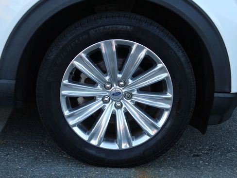 Used 2020 Ford Explorer Limited image 44