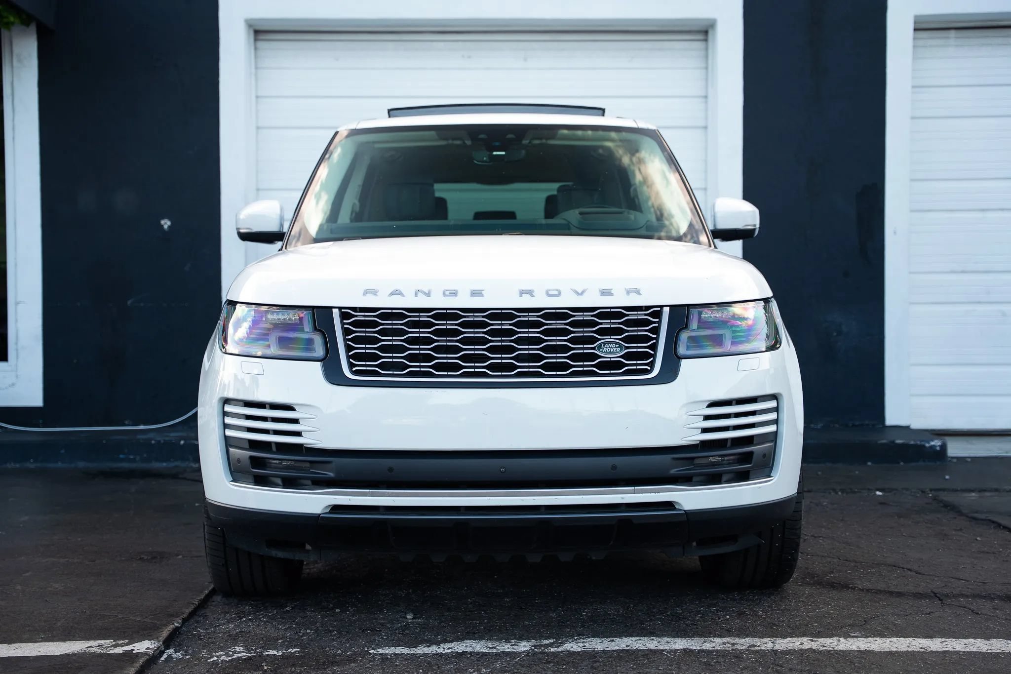 Used 2018 Land Rover Range Rover Autobiography AWD/4WD image 2