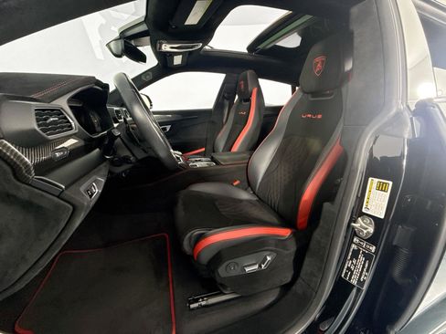 Used 2023 Lamborghini Urus Performante AWD/4WD image 11