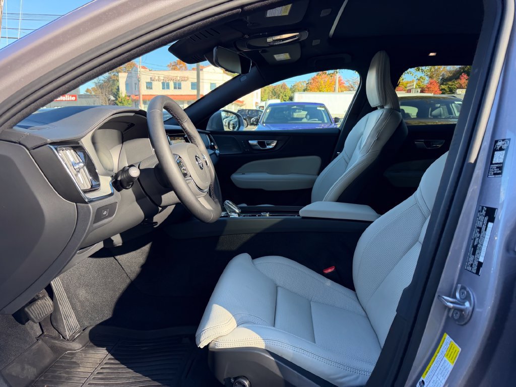 Used 2026 Volvo V60 B5 Cross Country Ultra w/ Climate Package AWD/4WD image 14