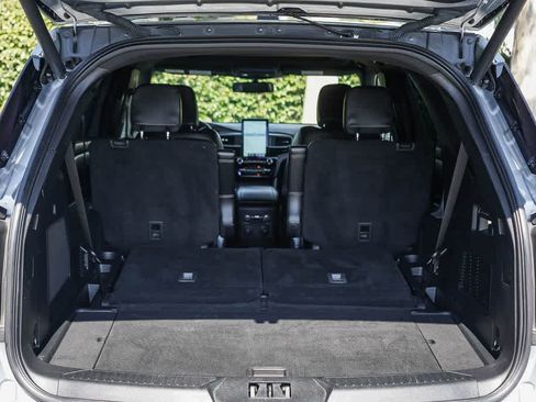 Used 2022 Ford Explorer ST w/ Equipment Group 401A AWD/4WD image 26