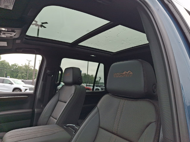 New 2026 Chevrolet Tahoe High Country w/ Sun And Tow Package AWD/4WD image 11
