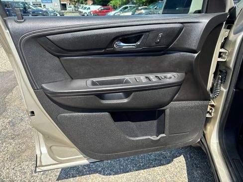 Used 2015 Chevrolet Traverse LT AWD/4WD image 12