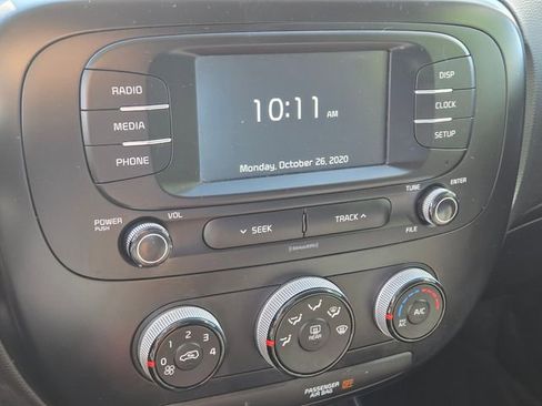 Used 2019 Kia Soul FWD image 22