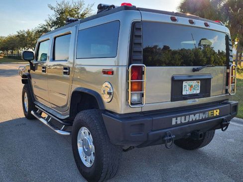 Used 2003 HUMMER H2 w/ Preferred Equipment Group image 6