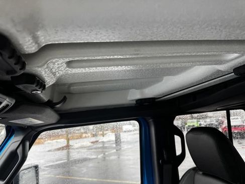 New 2026 Jeep Wrangler Unlimited Sahara AWD/4WD image 40
