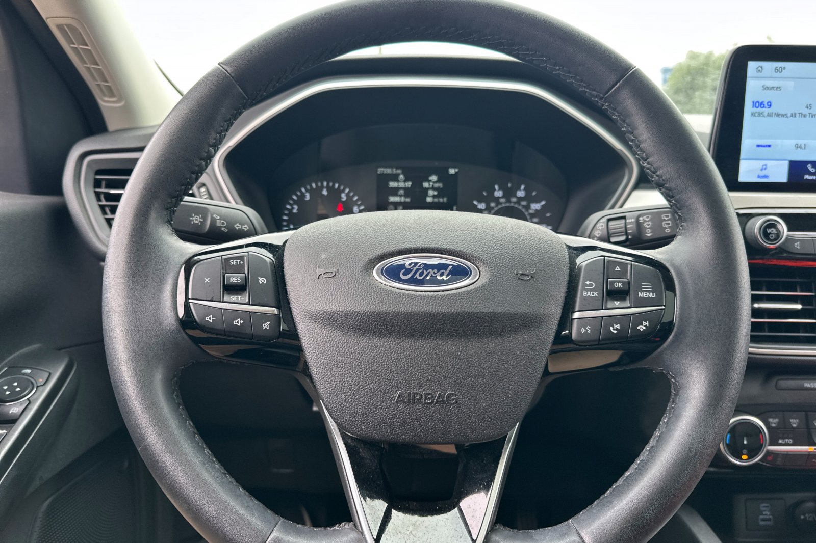 Used 2022 Ford Escape SEL FWD image 22