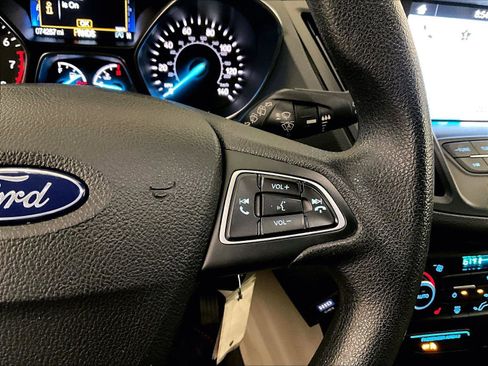 Used 2018 Ford Escape SE w/ Ford Safe & Smart Package image 18