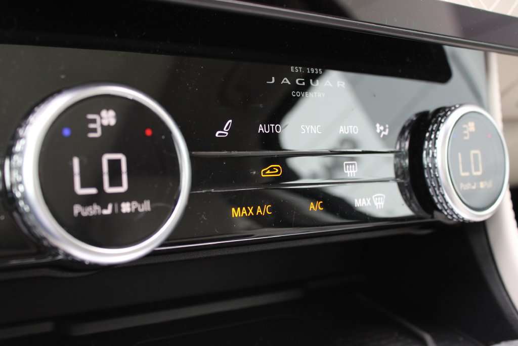 Used 2021 Jaguar F-PACE S AWD/4WD image 13