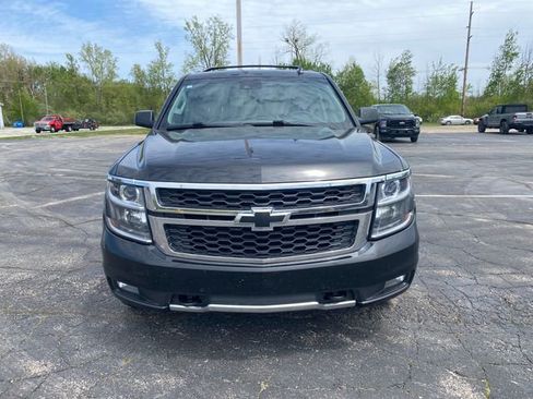 Used 2017 Chevrolet Suburban LT w/ Luxury Package AWD/4WD image 15