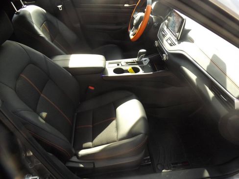 Used 2022 Nissan Altima 2.5 SR image 18