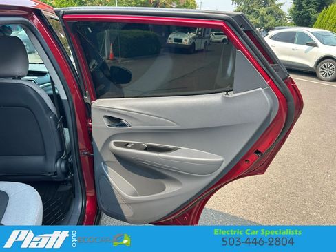 Used 2018 Chevrolet Bolt LT FWD image 35