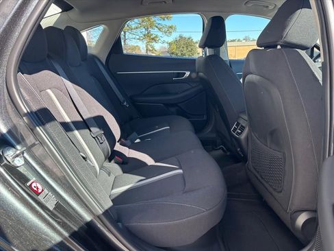 Used 2023 Hyundai Sonata SEL w/ Cargo Package image 11