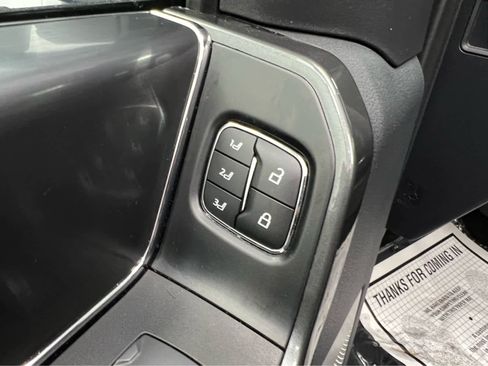 Used 2022 Ford F150 Lariat w/ Equipment Group 502A High image 5