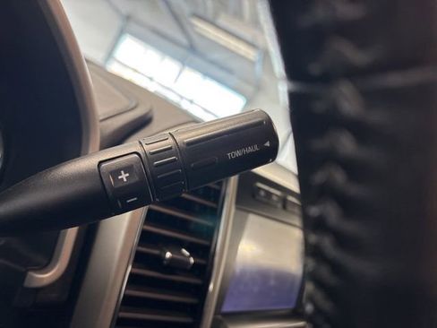 Used 2019 Ford F350 Lariat w/ Lariat Ultimate Package image 34