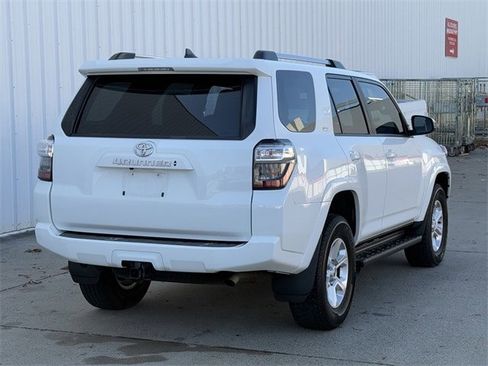 Used 2022 Toyota 4Runner SR5 image 4