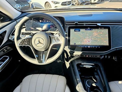New 2026 Mercedes-Benz E 350 4MATIC Sedan image 30