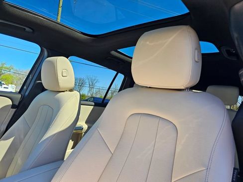 New 2026 Mercedes-Benz GLB 250 4MATIC image 16