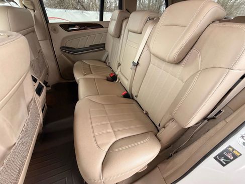 Used 2014 Mercedes-Benz GL 450 4MATIC image 19