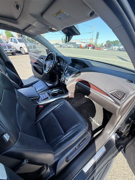 Used 2016 Acura MDX w/ Advance Package AWD/4WD image 30