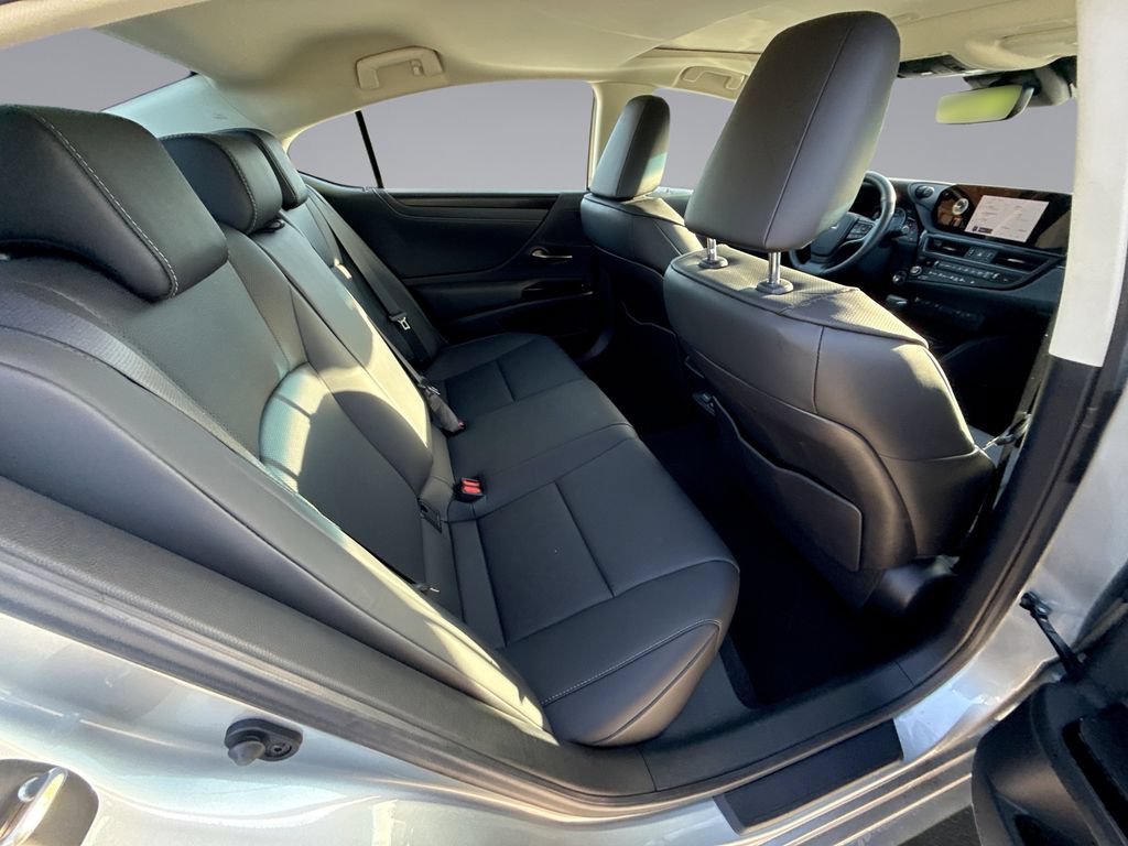 Certified 2025 Lexus ES 350 w/ Premium Package FWD image 17