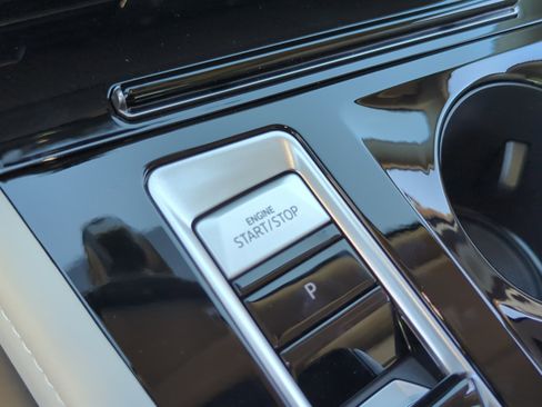 New 2026 Volkswagen Atlas SEL Premium R-Line image 29