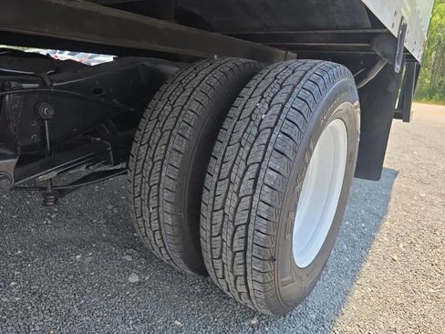 Used 2018 Ford E-350 and Econoline 350 Super Duty w/ Power Windows & Locks Group RWD image 35