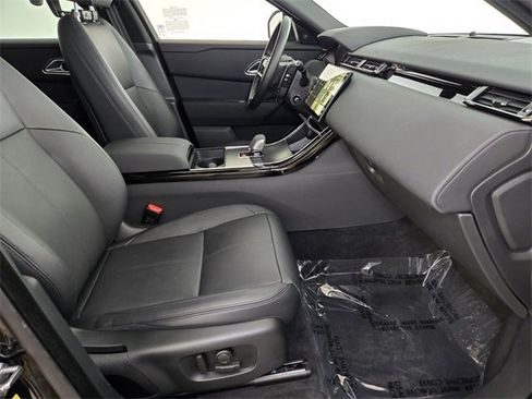 Certified 2024 Land Rover Range Rover Velar Dynamic SE image 3