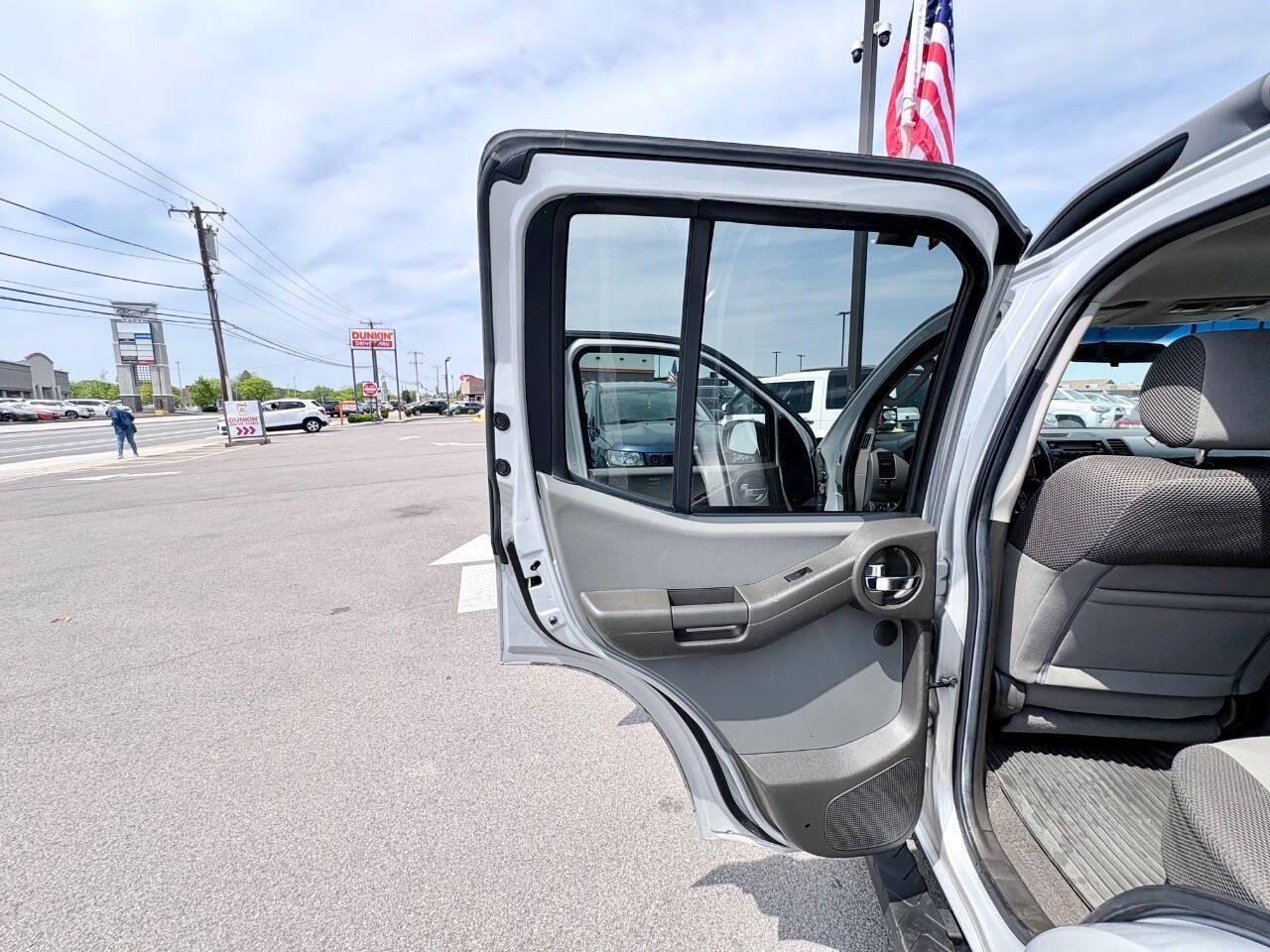 Used 2005 Nissan Xterra SE AWD/4WD image 24