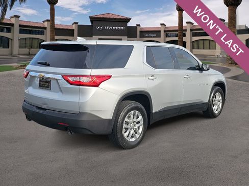 Used 2021 Chevrolet Traverse LS w/ LPO, Cargo Package FWD image 8