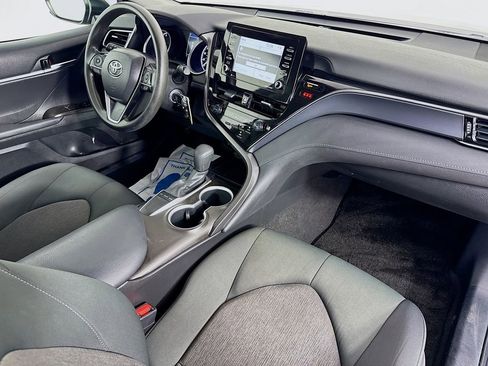 Used 2022 Toyota Camry LE FWD image 29