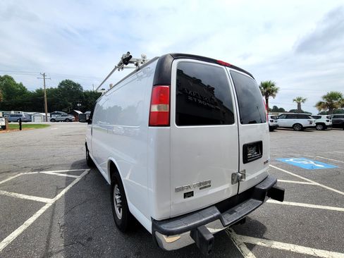 Used 2015 GMC Savana 2500 image 8