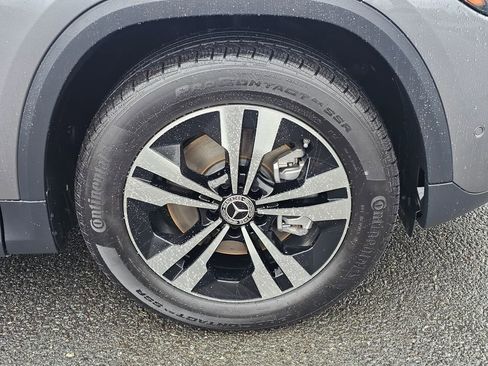 Used 2025 Mercedes-Benz GLA 250 4MATIC image 28