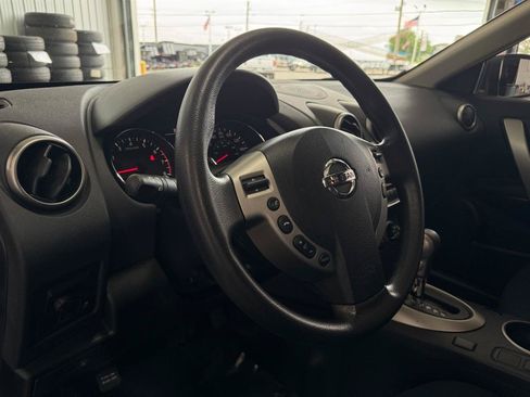 Used 2013 Nissan Rogue S w/ Special Edition Pkg AWD/4WD image 9