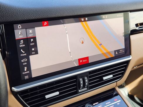 Used 2019 Porsche Cayenne AWD/4WD image 8