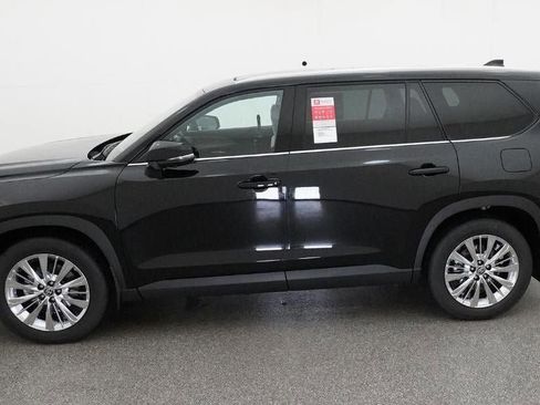 New 2026 Toyota Grand Highlander Platinum image 3